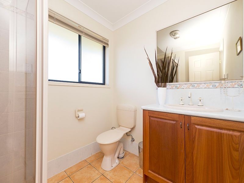 84 Beaufort Crescent, Moggill QLD 4070