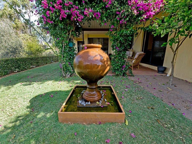 84 Beaufort Crescent, Moggill QLD 4070