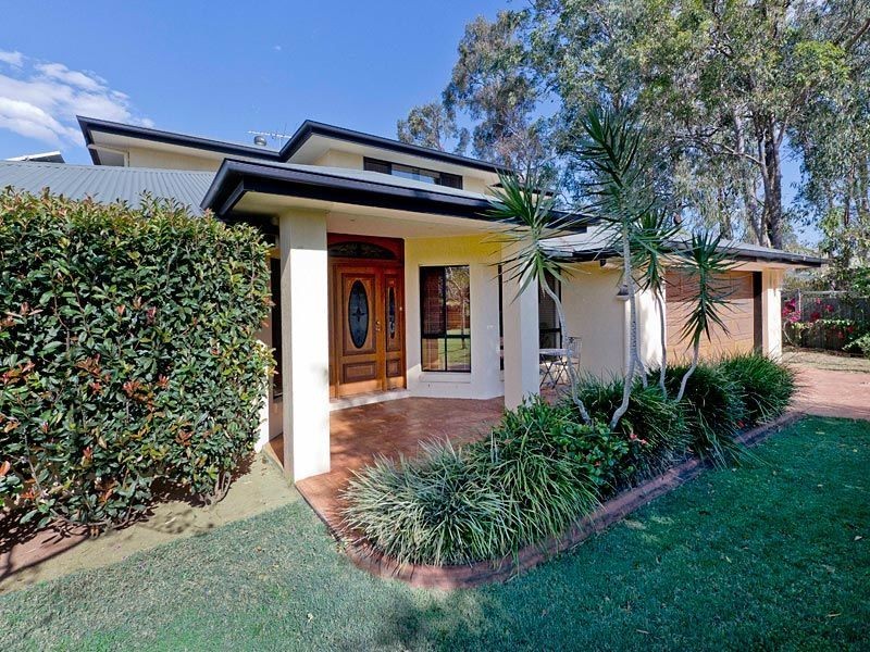 84 Beaufort Crescent, Moggill QLD 4070