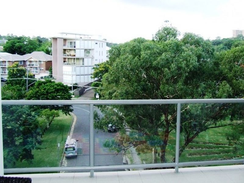 25/8 Belgrave Road, Indooroopilly QLD 4068