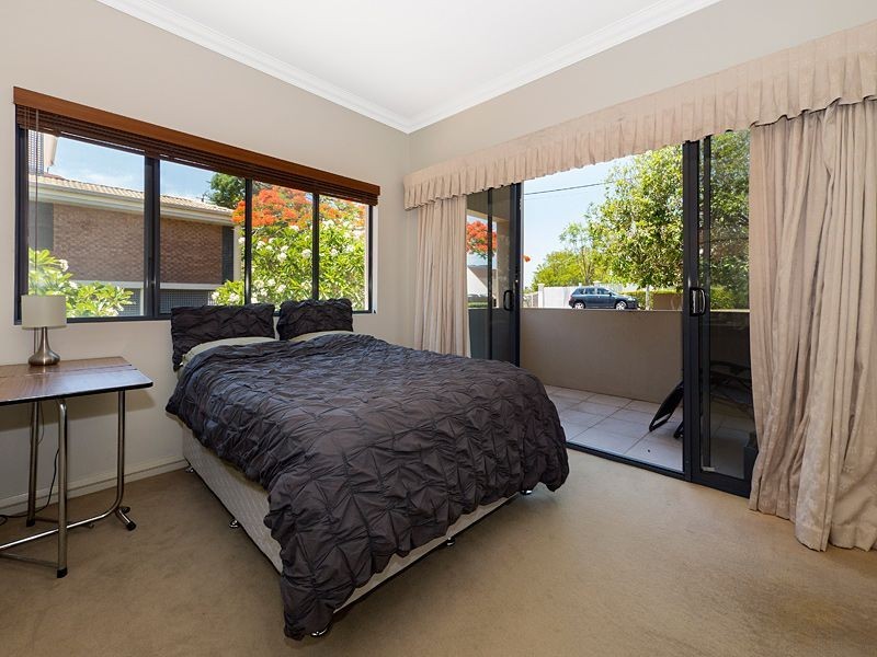 3/60 Kensington Terrace, Toowong QLD 4066