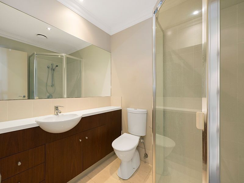 3/60 Kensington Terrace, Toowong QLD 4066