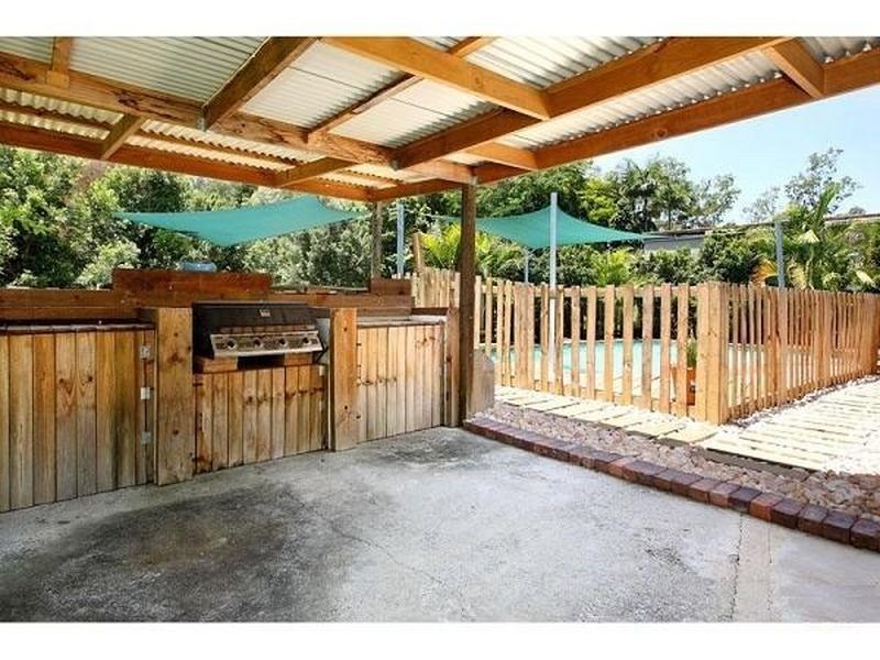 5 Citron Court, Bellbowrie QLD 4070