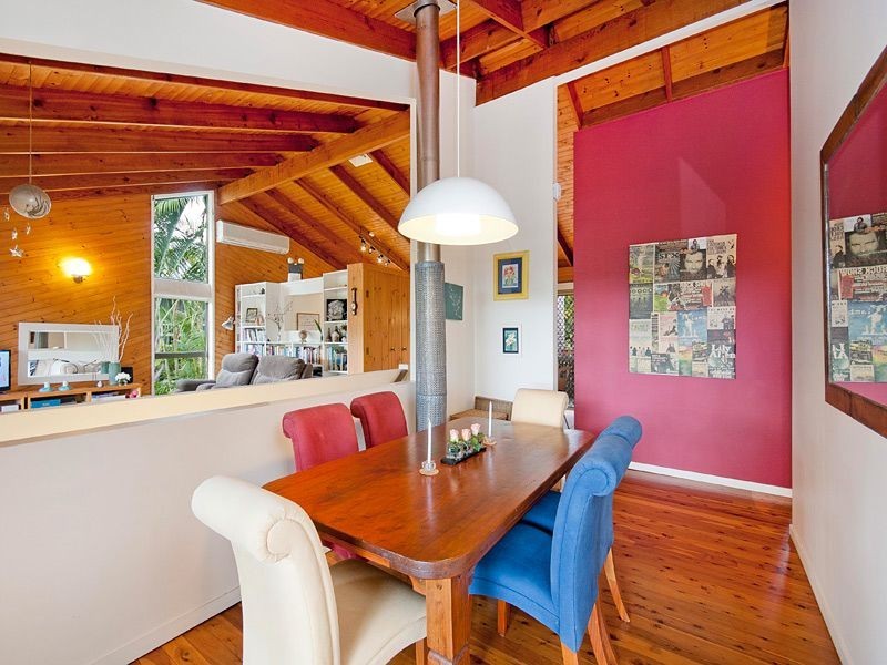 6 Melinda Street, Kenmore QLD 4069