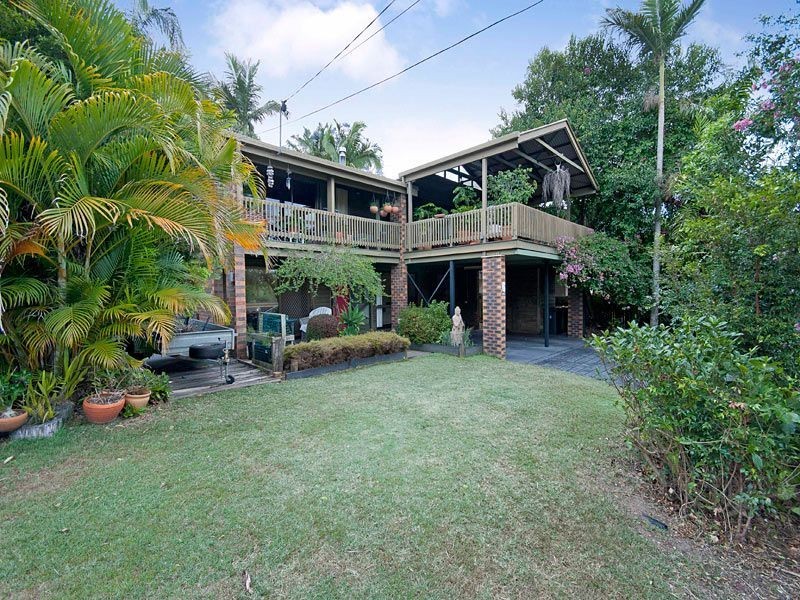 6 Melinda Street, Kenmore QLD 4069