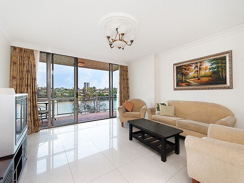 15/122 Macquarie Street, St Lucia QLD 4067
