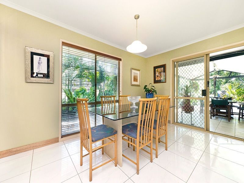 17 Omeo Grove, Karana Downs QLD 4306