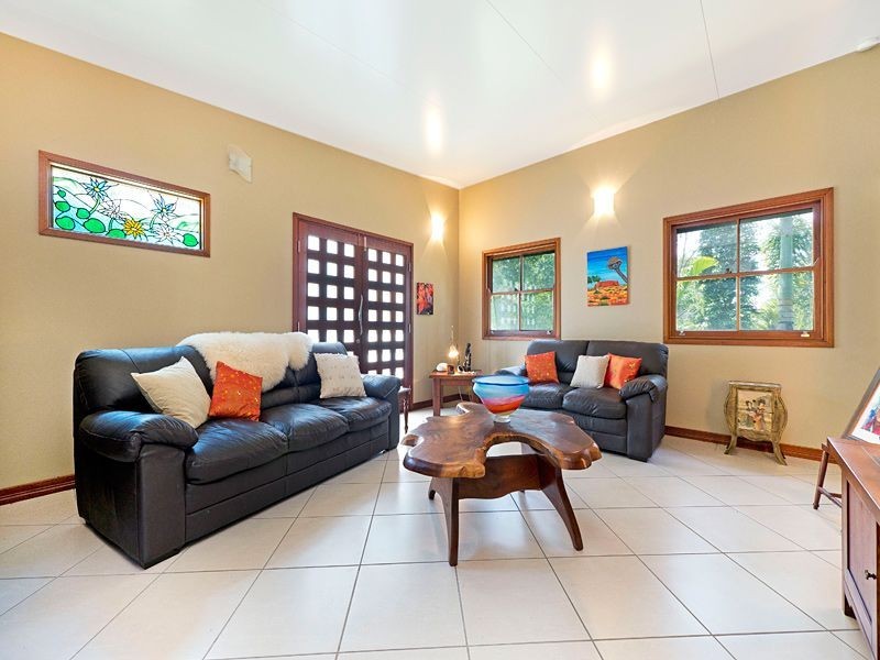 17 Omeo Grove, Karana Downs QLD 4306