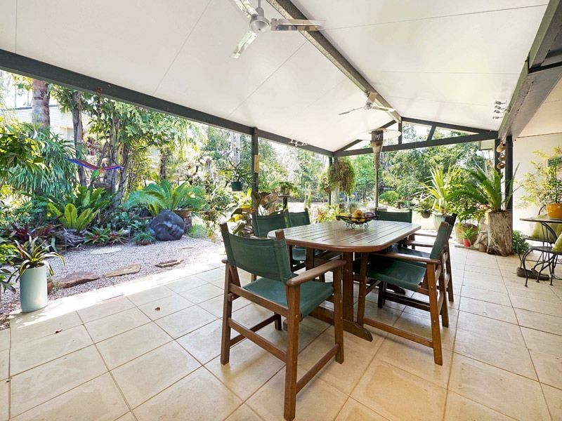 17 Omeo Grove, Karana Downs QLD 4306