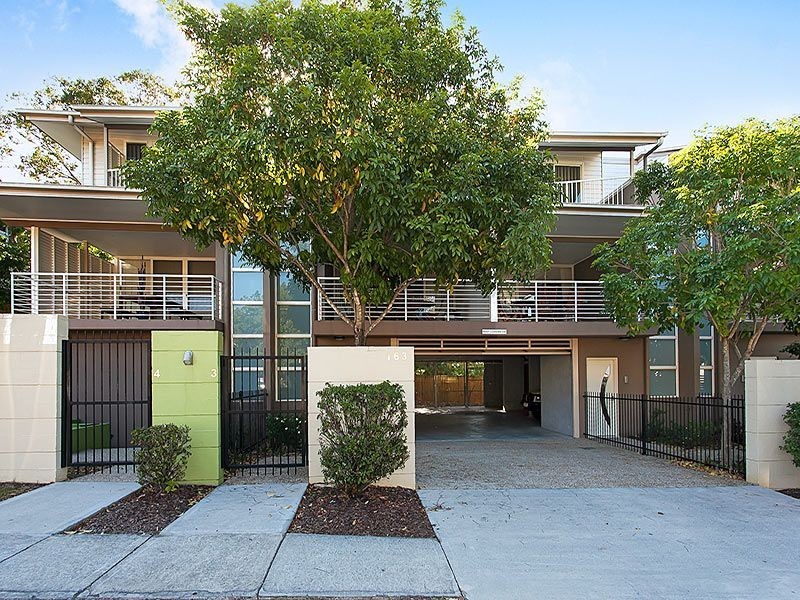 1/163 Central Avenue, Indooroopilly QLD 4068