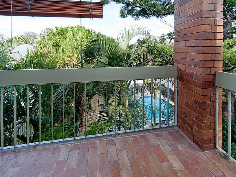 1/46 Newcross Street, Indooroopilly QLD 4068