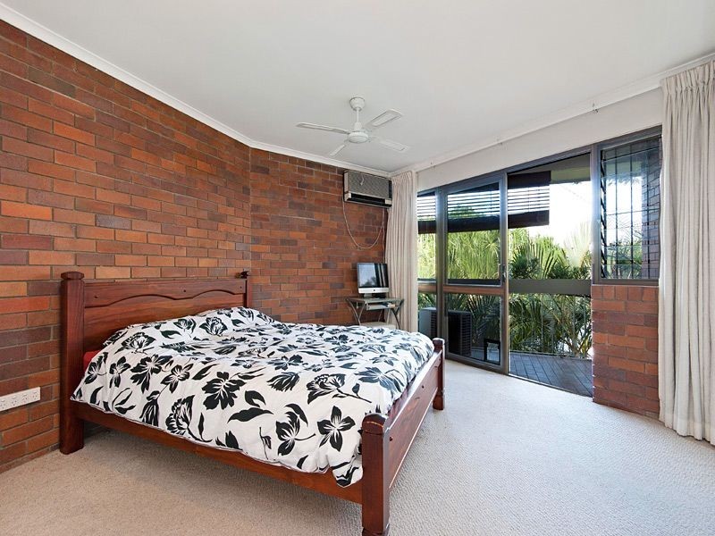 1/46 Newcross Street, Indooroopilly QLD 4068