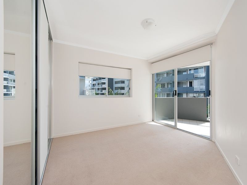 126/95 Clarence Road, Indooroopilly QLD 4068