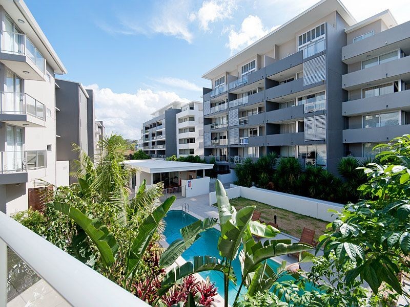 126/95 Clarence Road, Indooroopilly QLD 4068