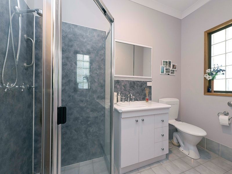 63 Sugarwood Street, Bellbowrie QLD 4070