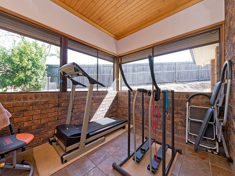 63 Sugarwood Street, Bellbowrie QLD 4070