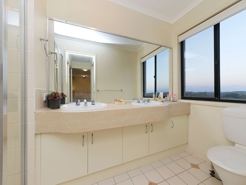 53 Crestwood Place, Moggill QLD 4070