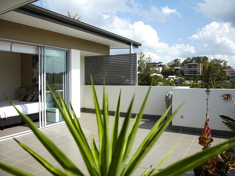 10/74 Dengate Lane, St Lucia QLD 4067