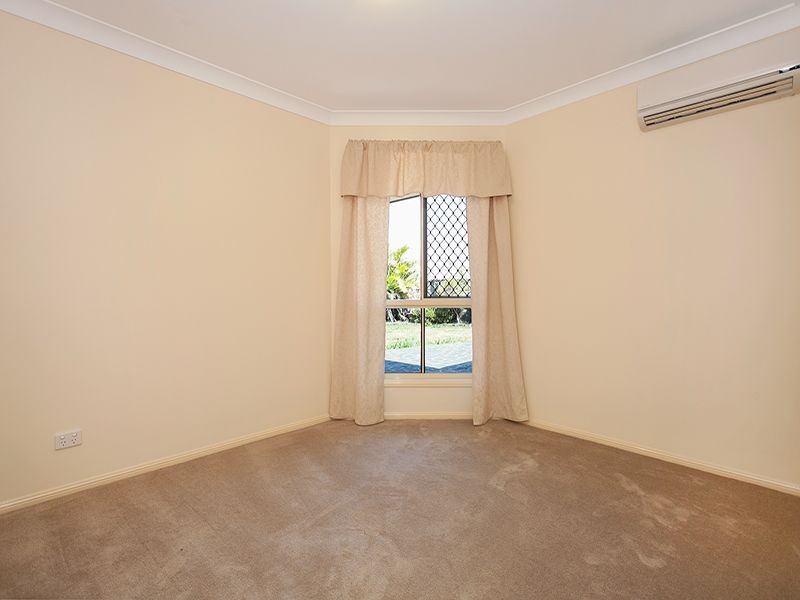 20 Gleneagles Crescent, Oxley QLD 4075