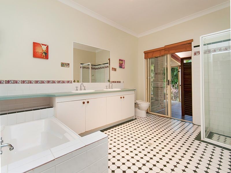 257 Sugars Road, Anstead QLD 4070