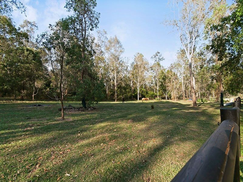 257 Sugars Road, Anstead QLD 4070