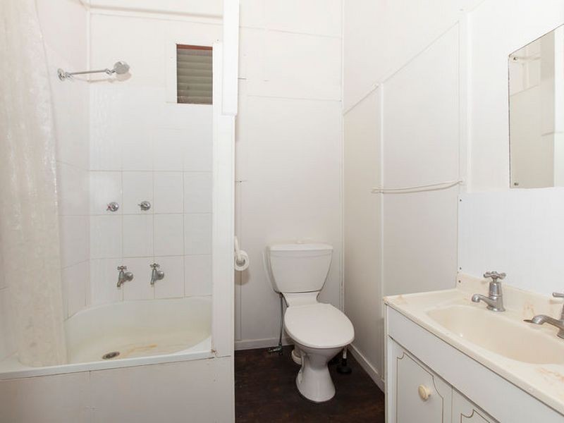 17 Crowther Street, West End QLD 4101