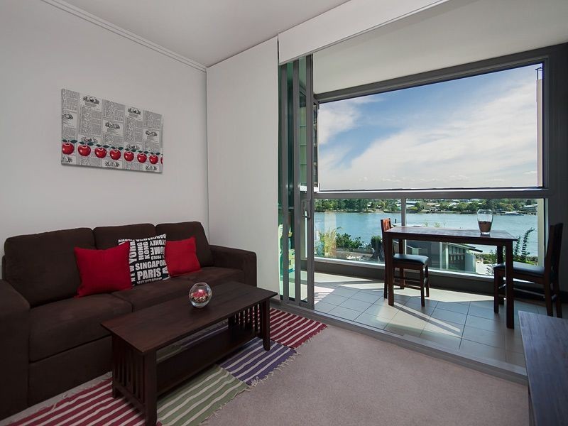 10507/8 Harbour Road, Hamilton QLD 4007