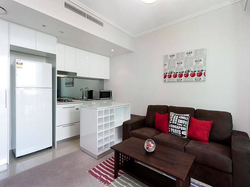 10507/8 Harbour Road, Hamilton QLD 4007