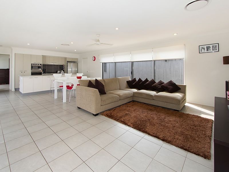 18 Witty Road, Moggill QLD 4070