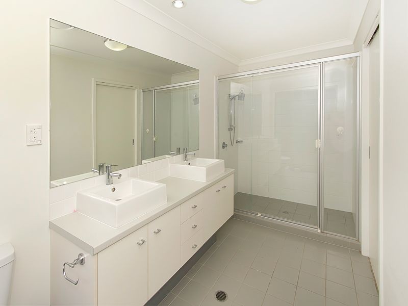 18 Witty Road, Moggill QLD 4070