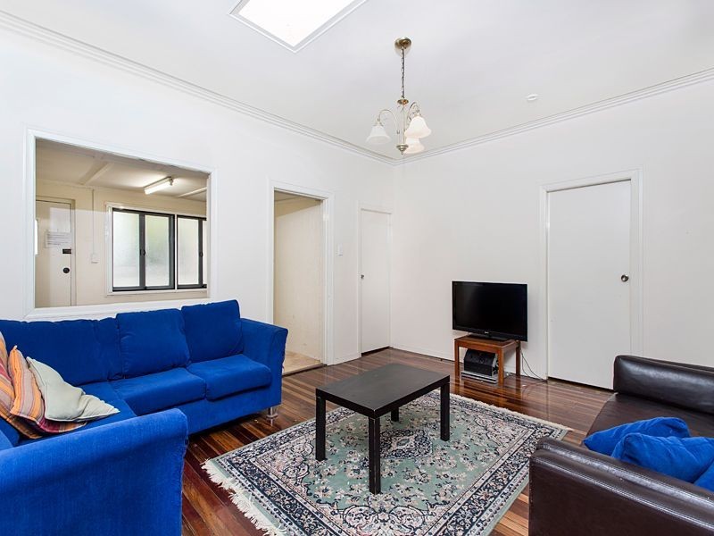 168 Highland Terrace, St Lucia QLD 4067