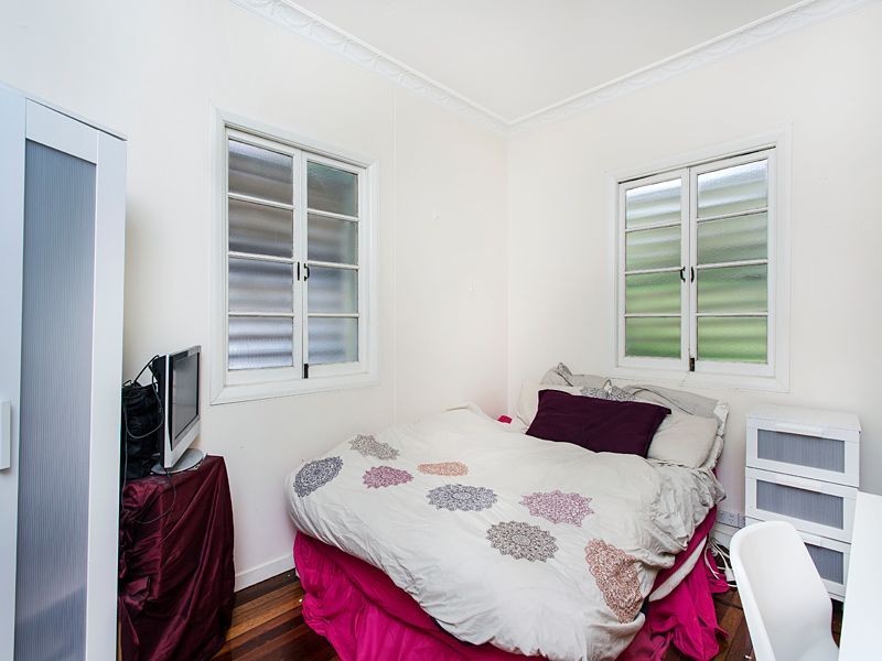 168 Highland Terrace, St Lucia QLD 4067