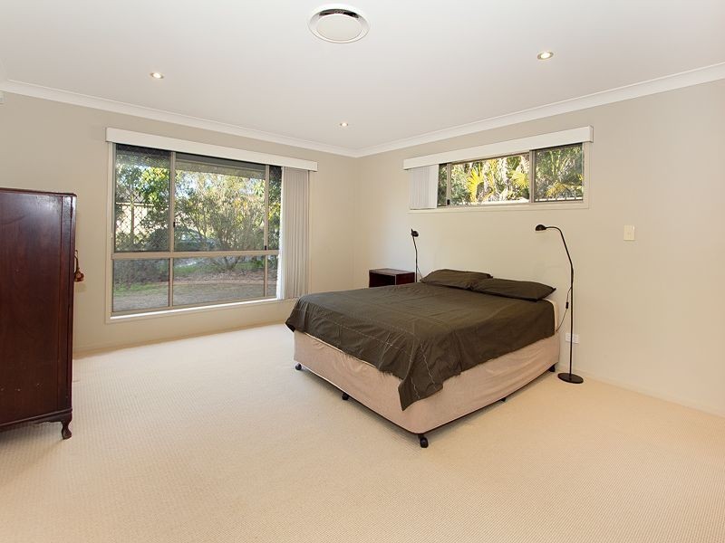 11 Zoe Place, Moggill QLD 4070