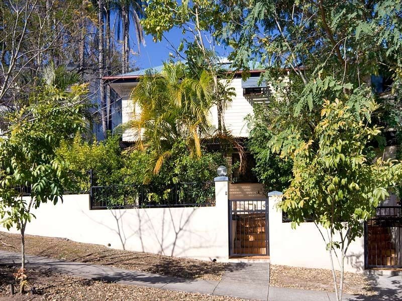 3/56 Central Avenue, Indooroopilly QLD 4068