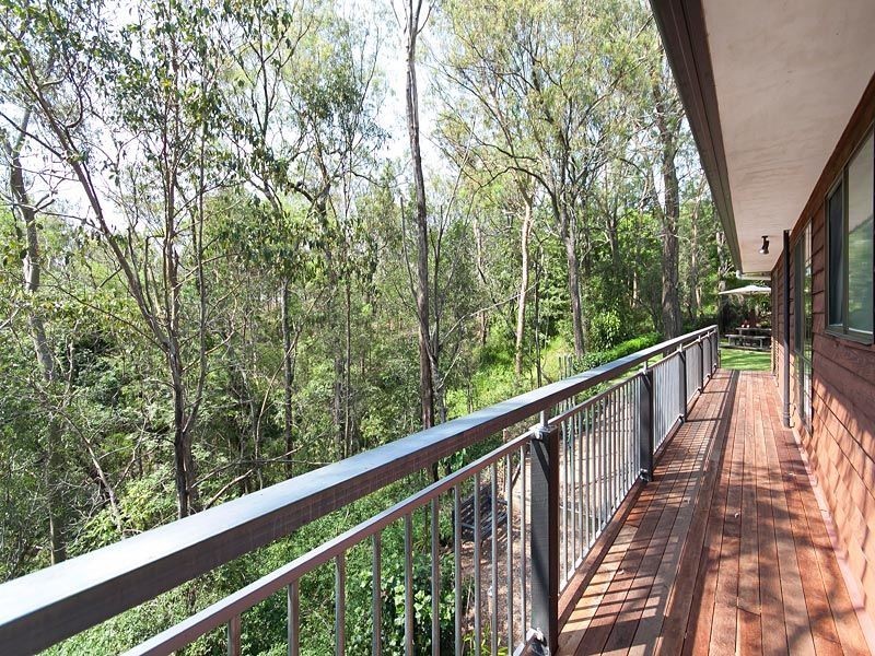 1 Quahlee Grove, Karana Downs QLD 4306