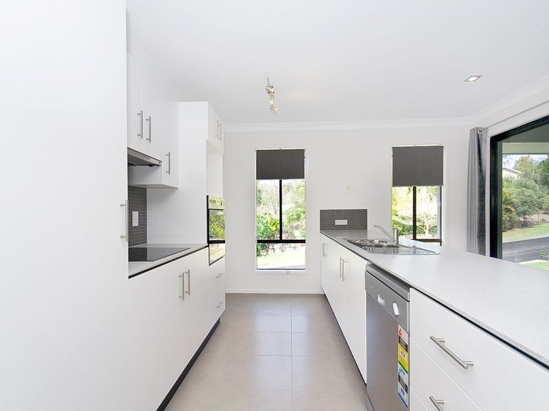 104 Fiddlewood Crescent, Bellbowrie QLD 4070