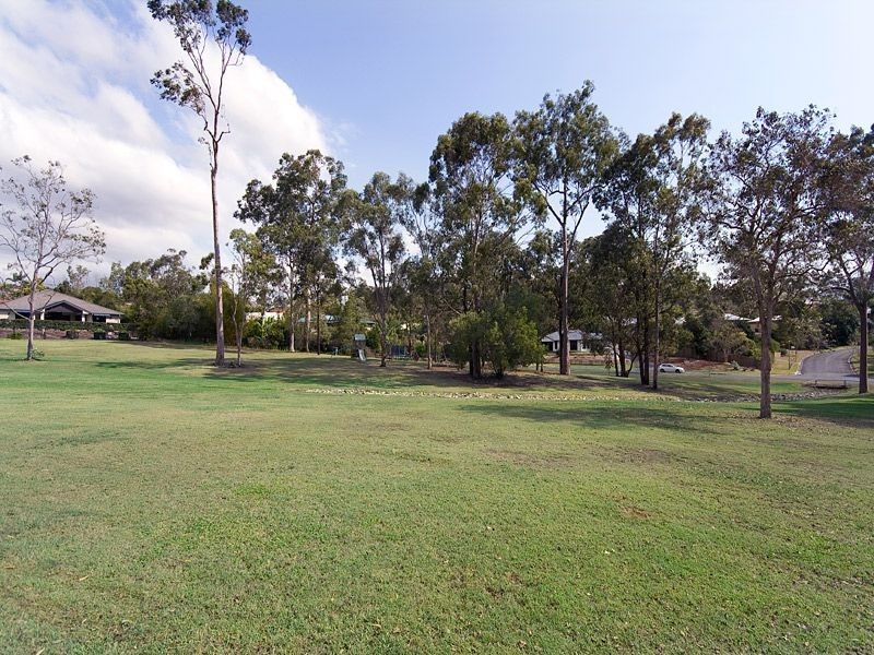 104 Fiddlewood Crescent, Bellbowrie QLD 4070