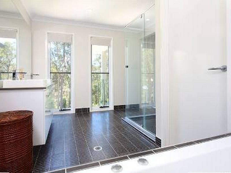 21 Hendos Place, Moggill QLD 4070