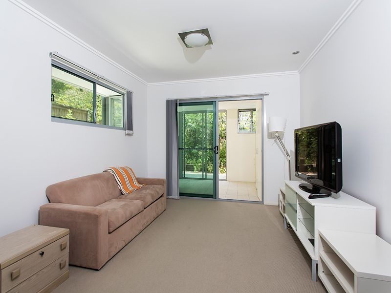3/51 Lambert Road, Indooroopilly QLD 4068