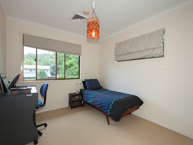 4 Tillbrook Street, Chapel Hill QLD 4069
