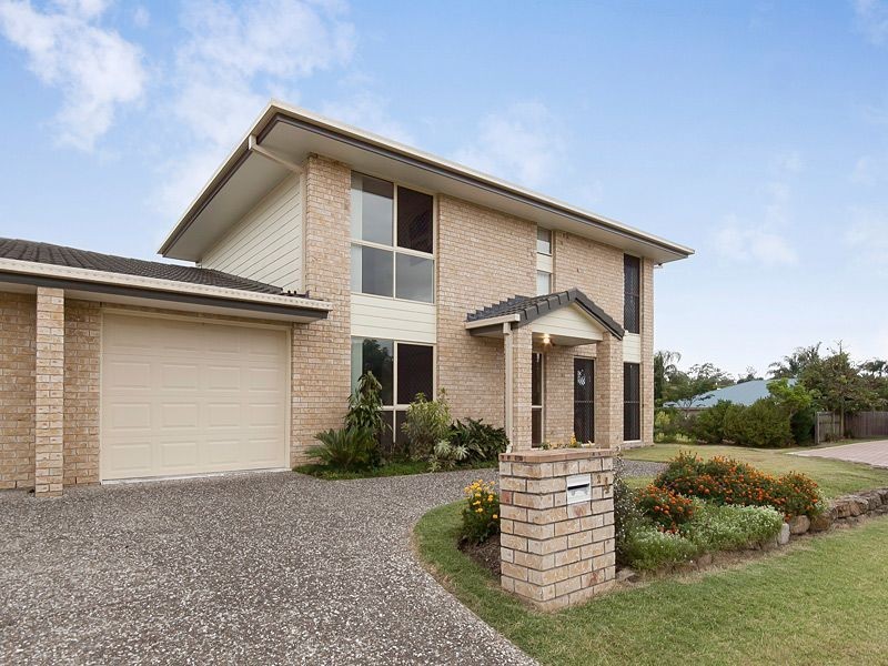 2/4 Woodswallow Place, Bellbowrie QLD 4070
