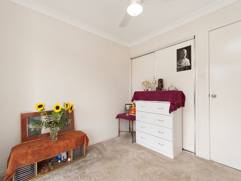 2/4 Woodswallow Place, Bellbowrie QLD 4070