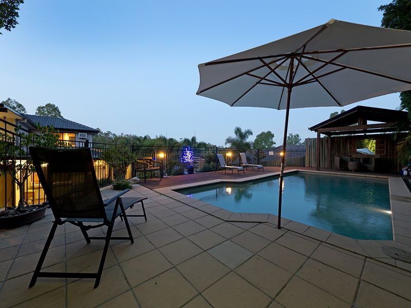 62 Gibson Crescent, Bellbowrie QLD 4070