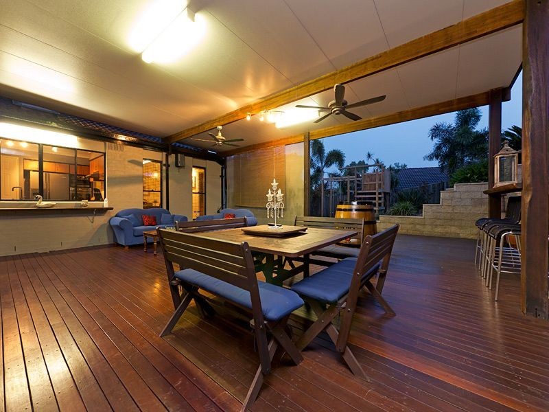 62 Gibson Crescent, Bellbowrie QLD 4070