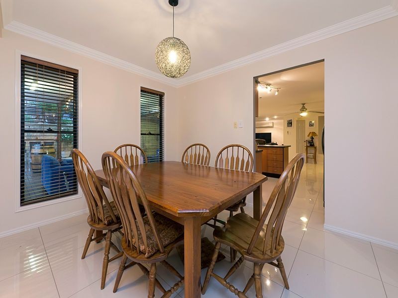 62 Gibson Crescent, Bellbowrie QLD 4070