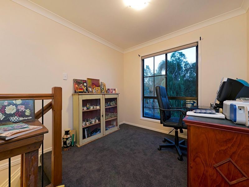 62 Gibson Crescent, Bellbowrie QLD 4070