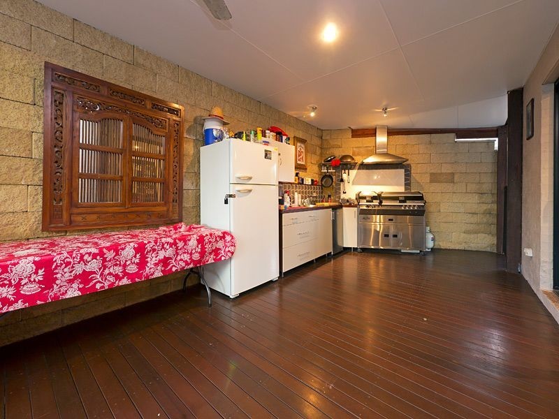 62 Gibson Crescent, Bellbowrie QLD 4070