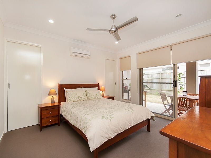 6 Stacey Close, Moggill QLD 4070