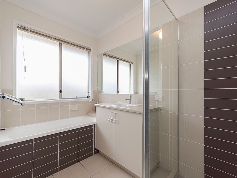 6 Stacey Close, Moggill QLD 4070