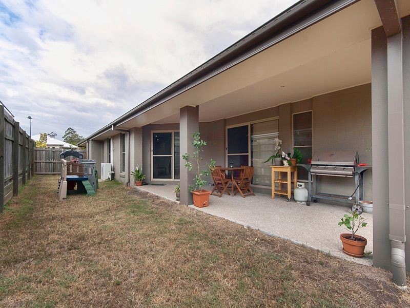 6 Stacey Close, Moggill QLD 4070